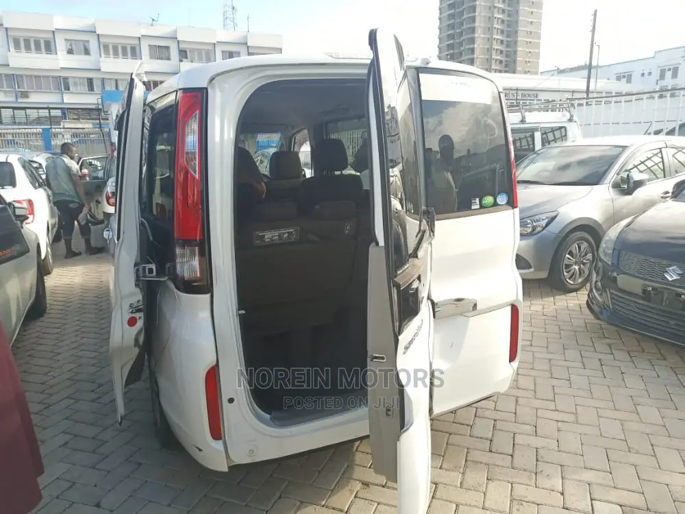 Honda Stepwgn 2015 Beige
