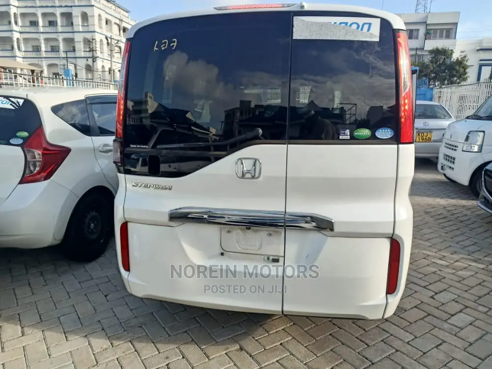 Honda Stepwgn 2015 Beige
