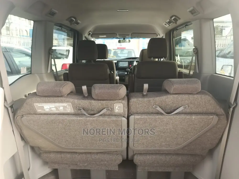 Honda Stepwgn 2015 Beige