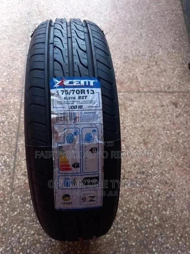Tire Size 205/65/15 Comforser - thumbnail 2