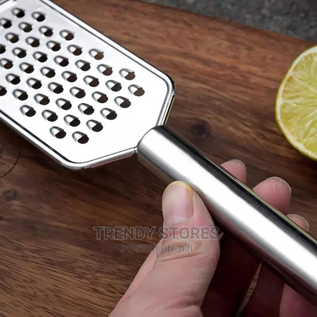 Stainless Steel Cheese Grater - thumbnail 4
