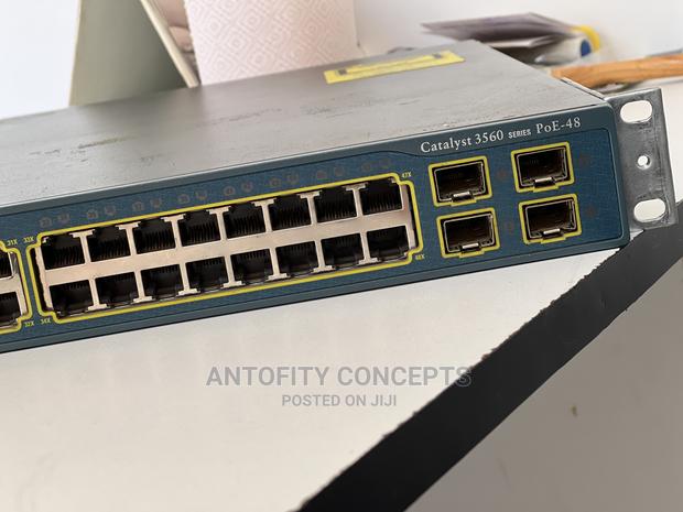 Cisco Catalyst 3560 48port POE Switch