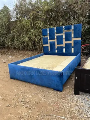 5/6 Mirrored Bed
