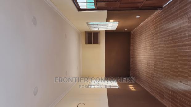 40ft Office Container With 2 Washrooms - thumbnail 4