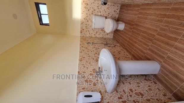 40ft Office Container With 2 Washrooms - thumbnail 7