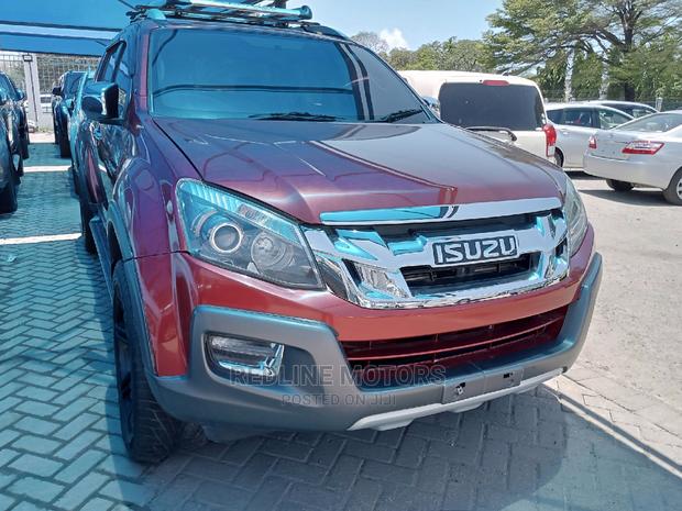 Isuzu D-Max 2016 Orange - main view