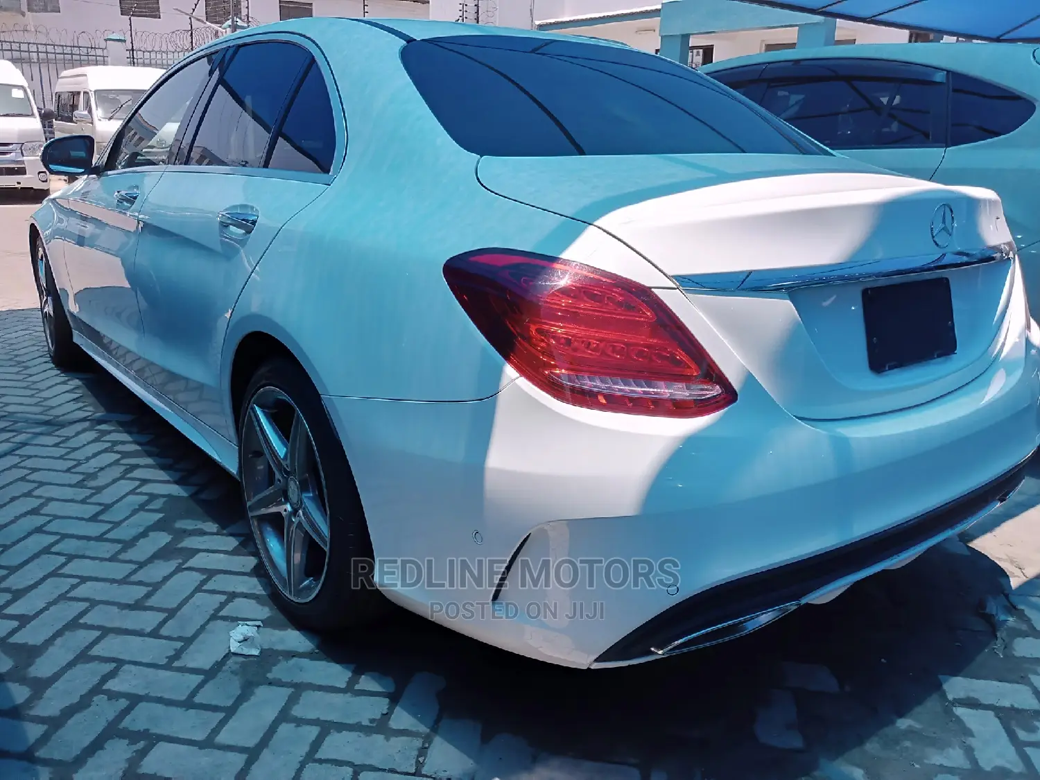 Mercedes-Benz C180 2016 Off White