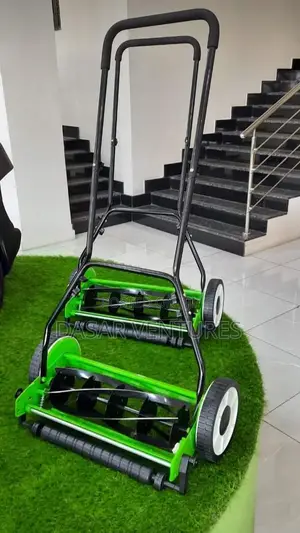18" Manual Lawn Mower