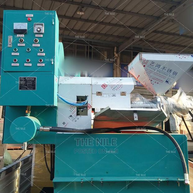 New Small Rapeseed Oil Press 200kg/H - main view