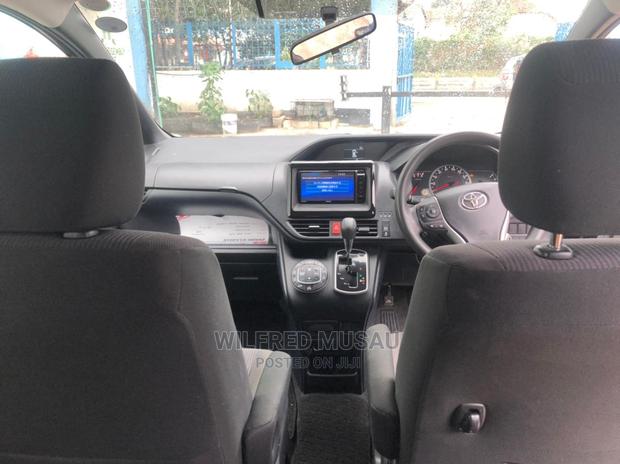 Toyota Voxy 2015 Black - thumbnail 6