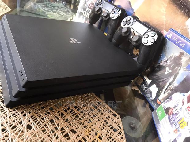 Ps4 Pro, 2 Pads, - thumbnail 6