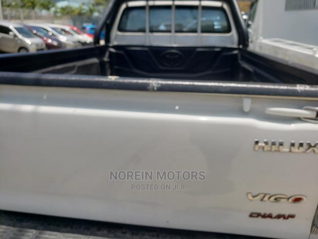 Toyota Hilux 2015 White - thumbnail 5