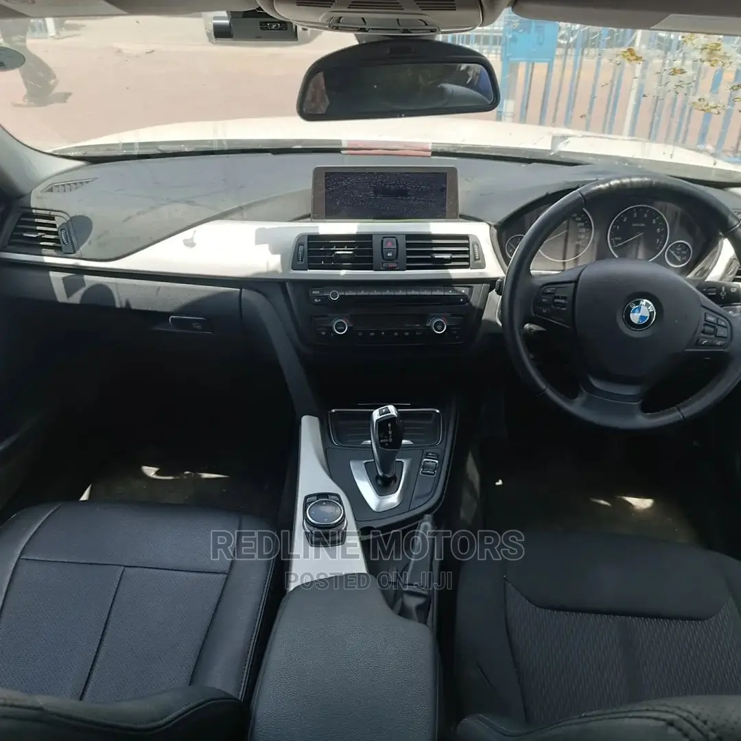 BMW 520i 2016 Pearl