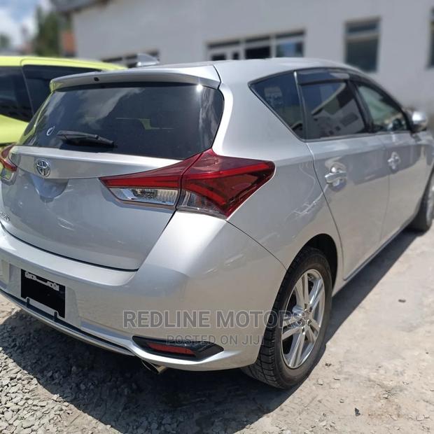 Toyota Auris 2016 Silver - thumbnail 6