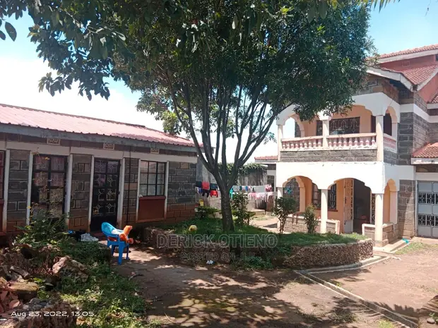 5bdrm Townhouse/Terrace in Nakuru, Milimani Estate for Sale