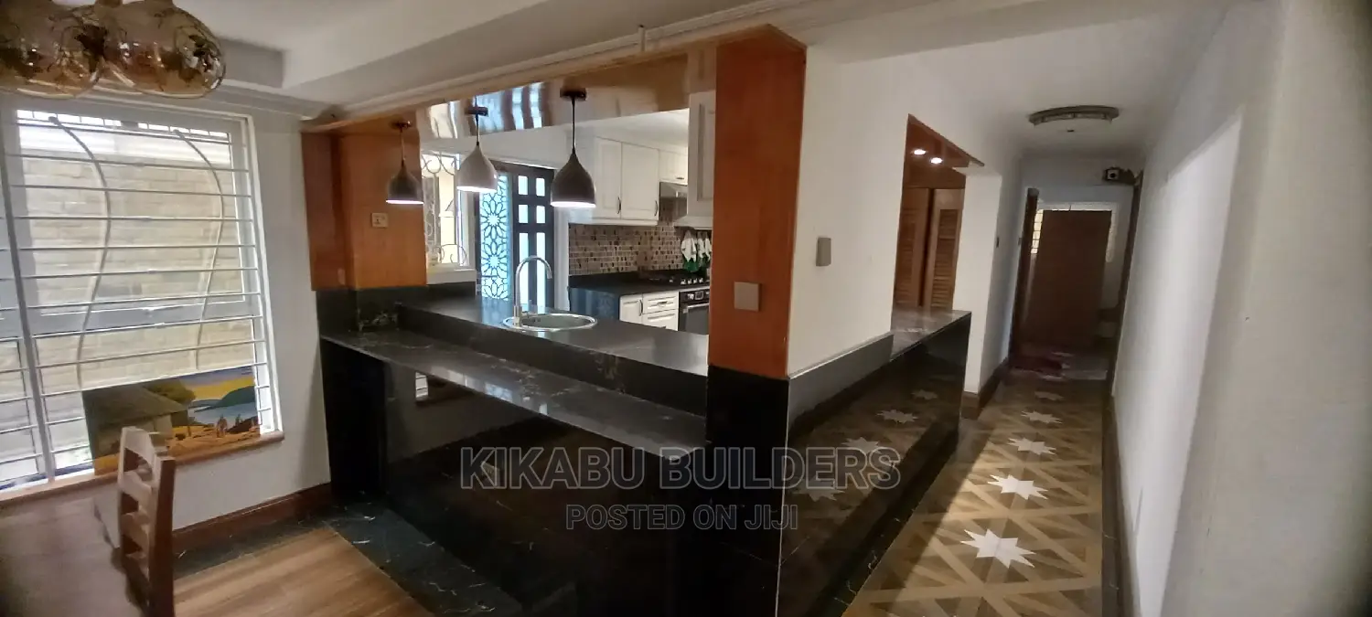 7bdrm Maisonette in Clay City, Kasarani for Sale