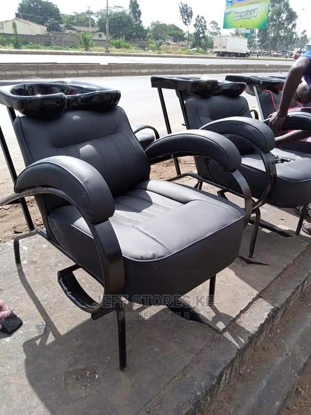 Plain Black Simple Shampoo Sink - main view