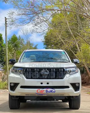 Toyota Land Cruiser Prado 2.8 2018 White