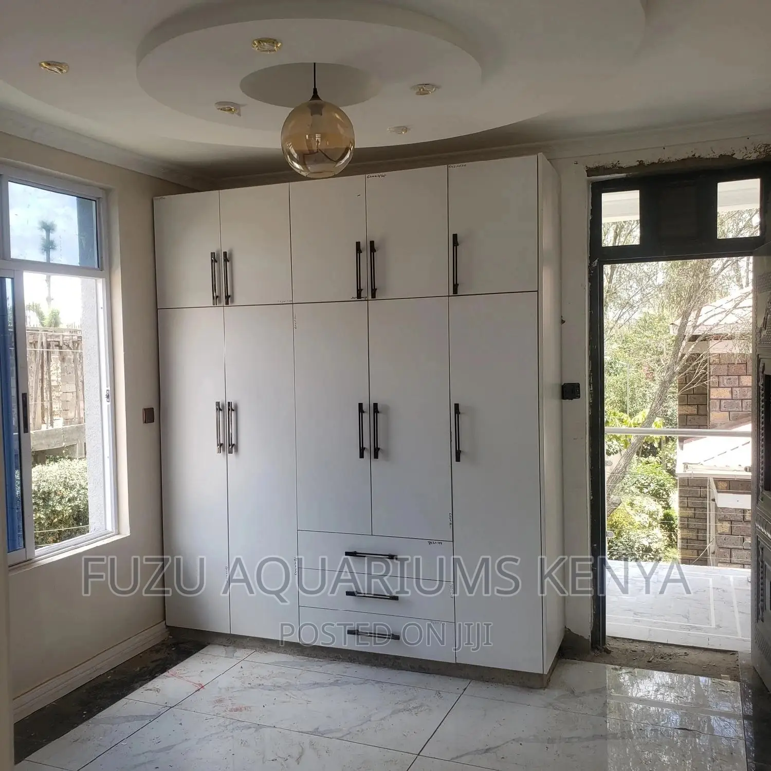 Kichen Cabinets and Closets