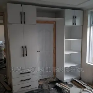 Kichen Cabinets and Closets