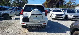 Toyota Land Cruiser Prado 2016 White