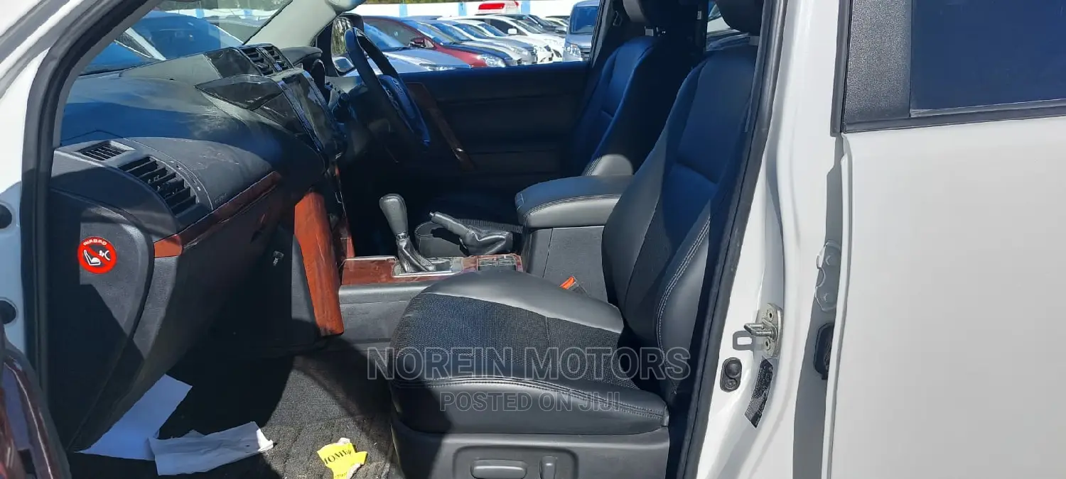 Toyota Land Cruiser Prado 2016 White