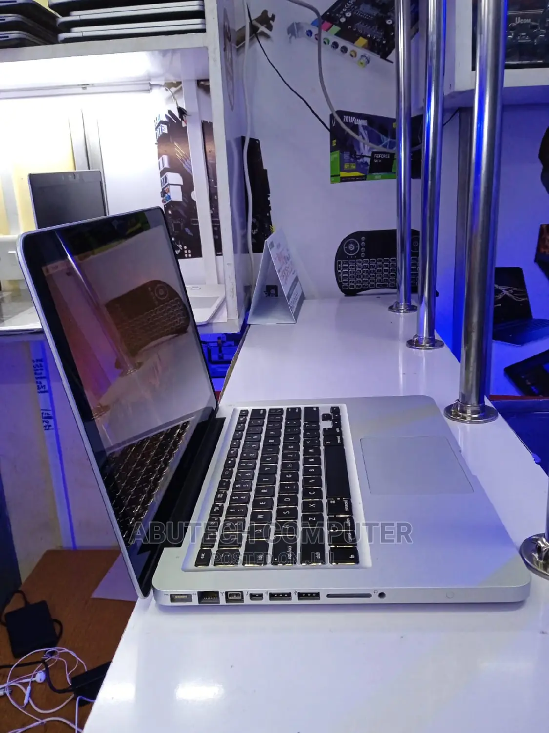 Laptop Apple MacBook 2012 4GB Intel Core I5 HDD 500GB