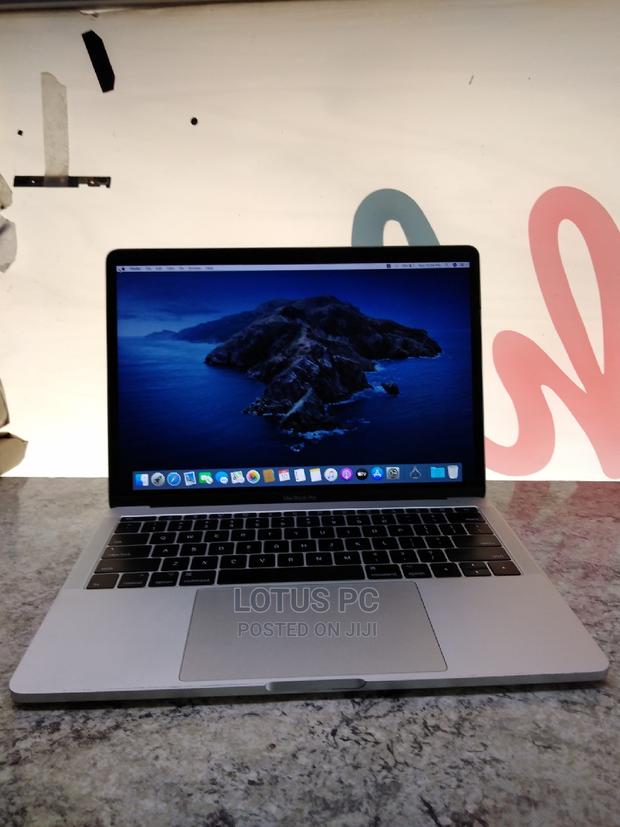 Laptop Apple MacBook Pro 2017 16GB Intel Core I5 SSD 256GB - main view