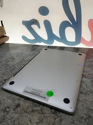 Laptop Apple MacBook 2017 16GB Intel Core I5 SSD 256GB