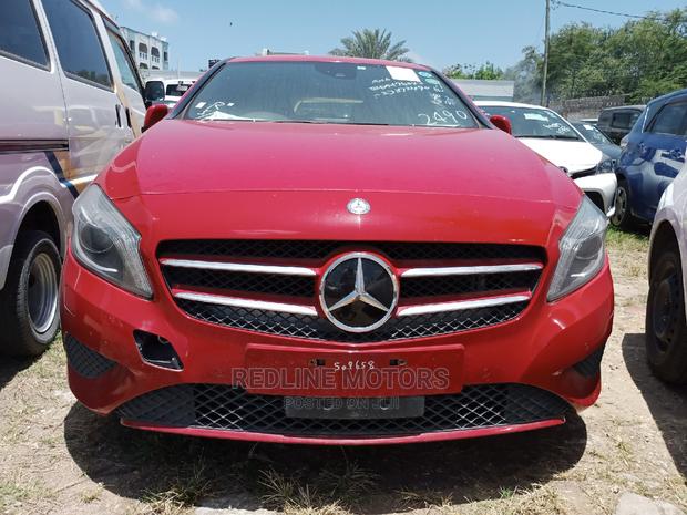 Mercedes-Benz A-Class 2016 Red