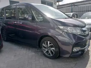 Honda Stepwgn 2017 Purple