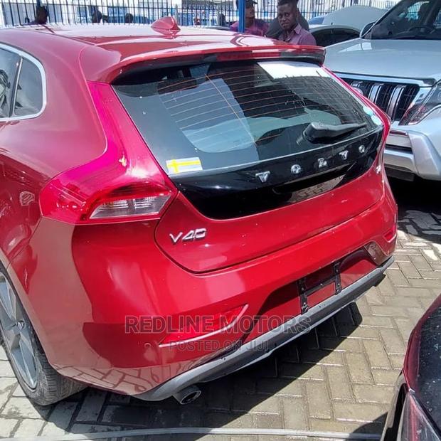 Volvo V40 2016 Red - thumbnail 3