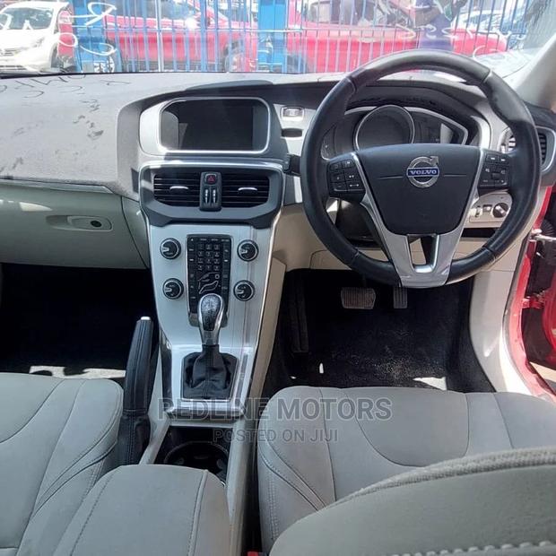 Volvo V40 2016 Red - thumbnail 5