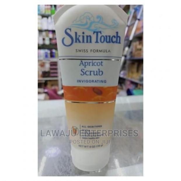 Skin Touch Apricot Scrub - main view