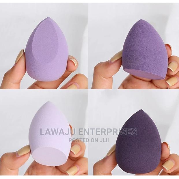 Egg Shaped Super Soft Sponge Cosmetic Puff Set - thumbnail 3
