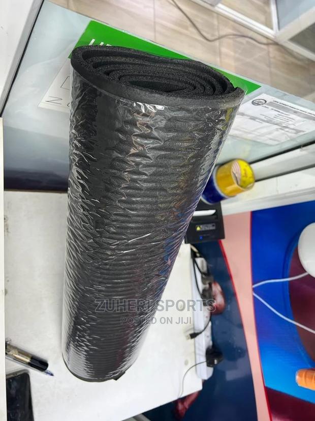 Yoga Mats Black - main view