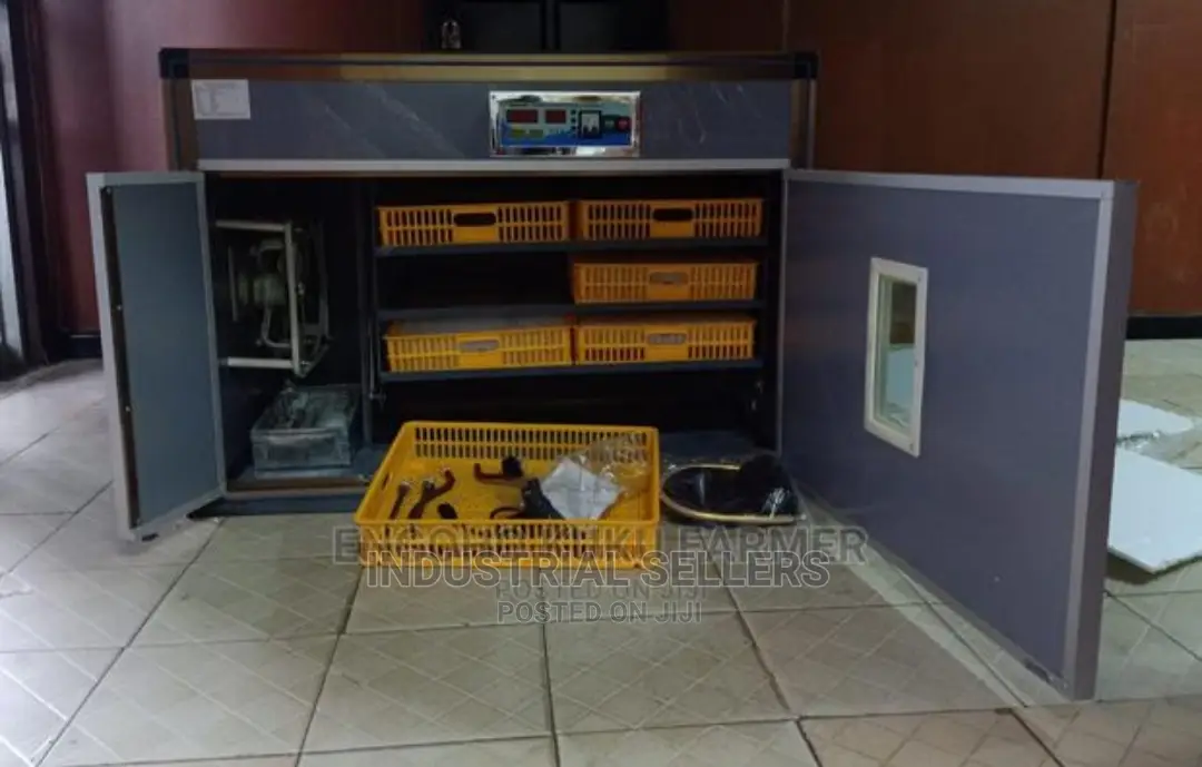 Automatic 528 Egg Incubator
