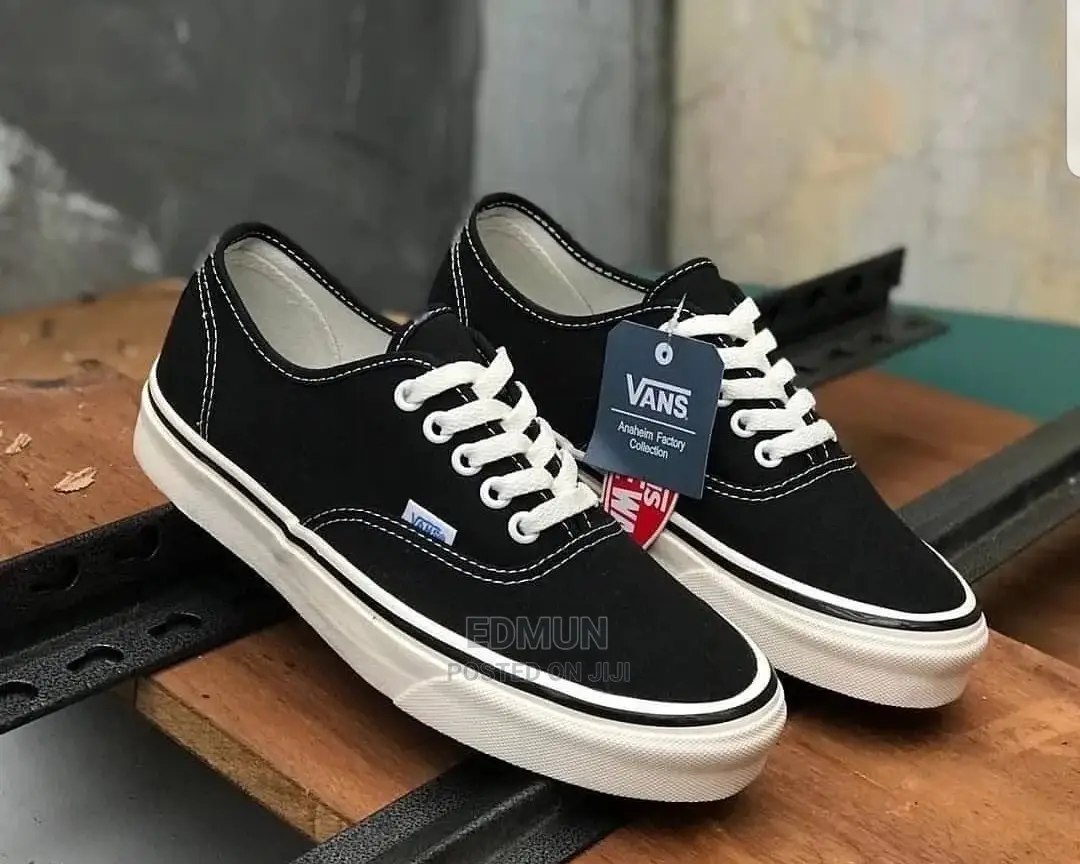 Black White Vans