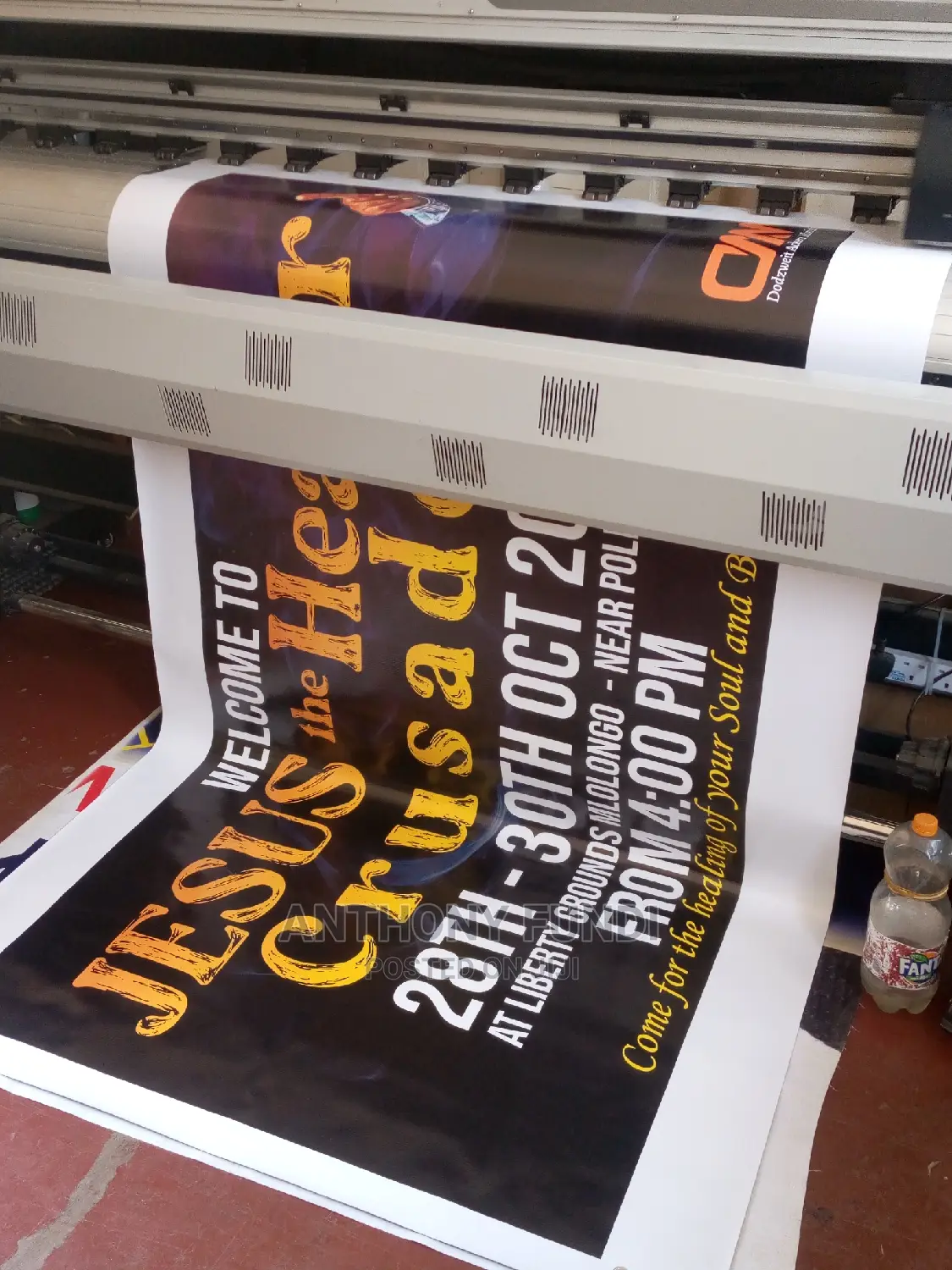 High Resolution Banner and Sticker Printing.