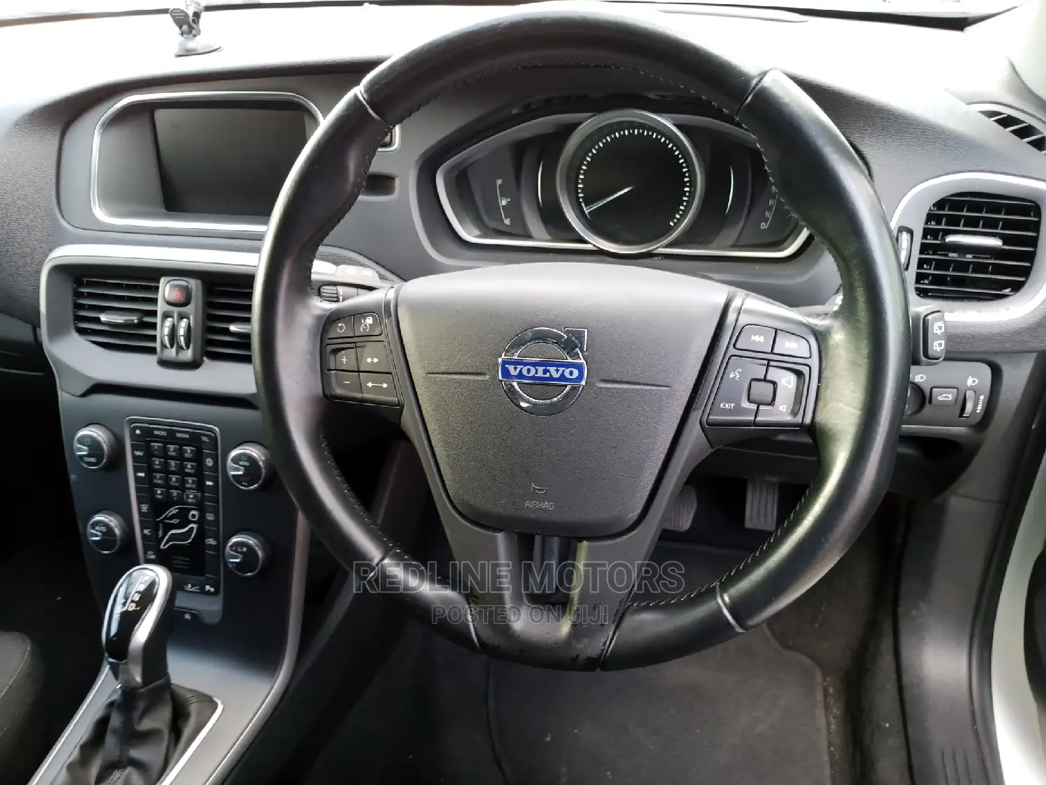 Volvo V40 2016 Pearl