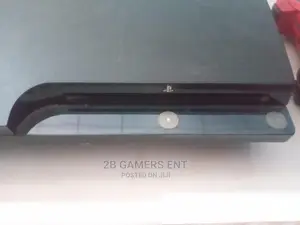Ps3 Slim, 1 Red Pad, 12 Free Games
