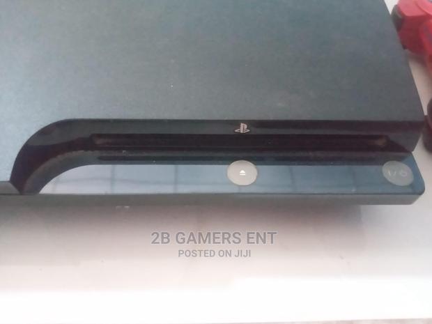 Ps3 Slim, 1 Red Pad, 12 Free Games - thumbnail 2