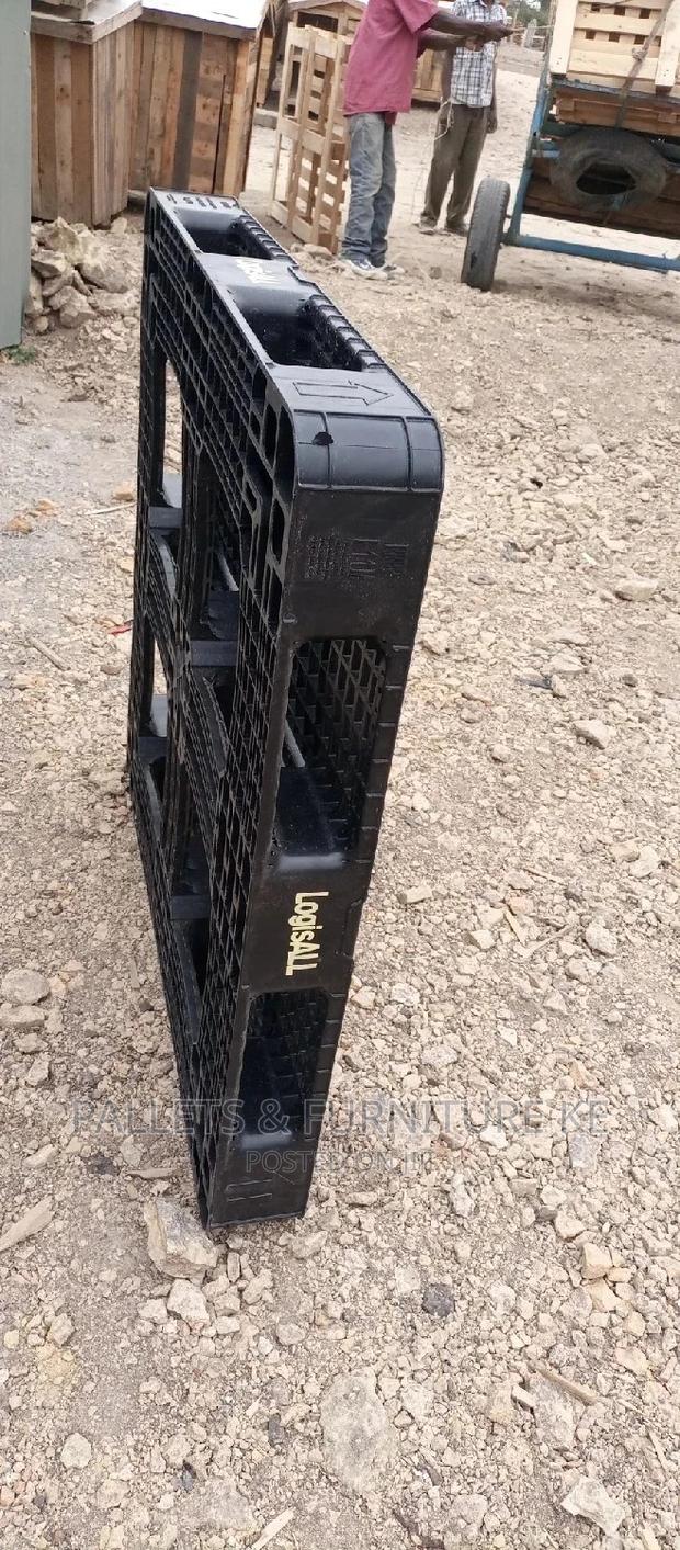 Logistical Plastic Pallets - thumbnail 5