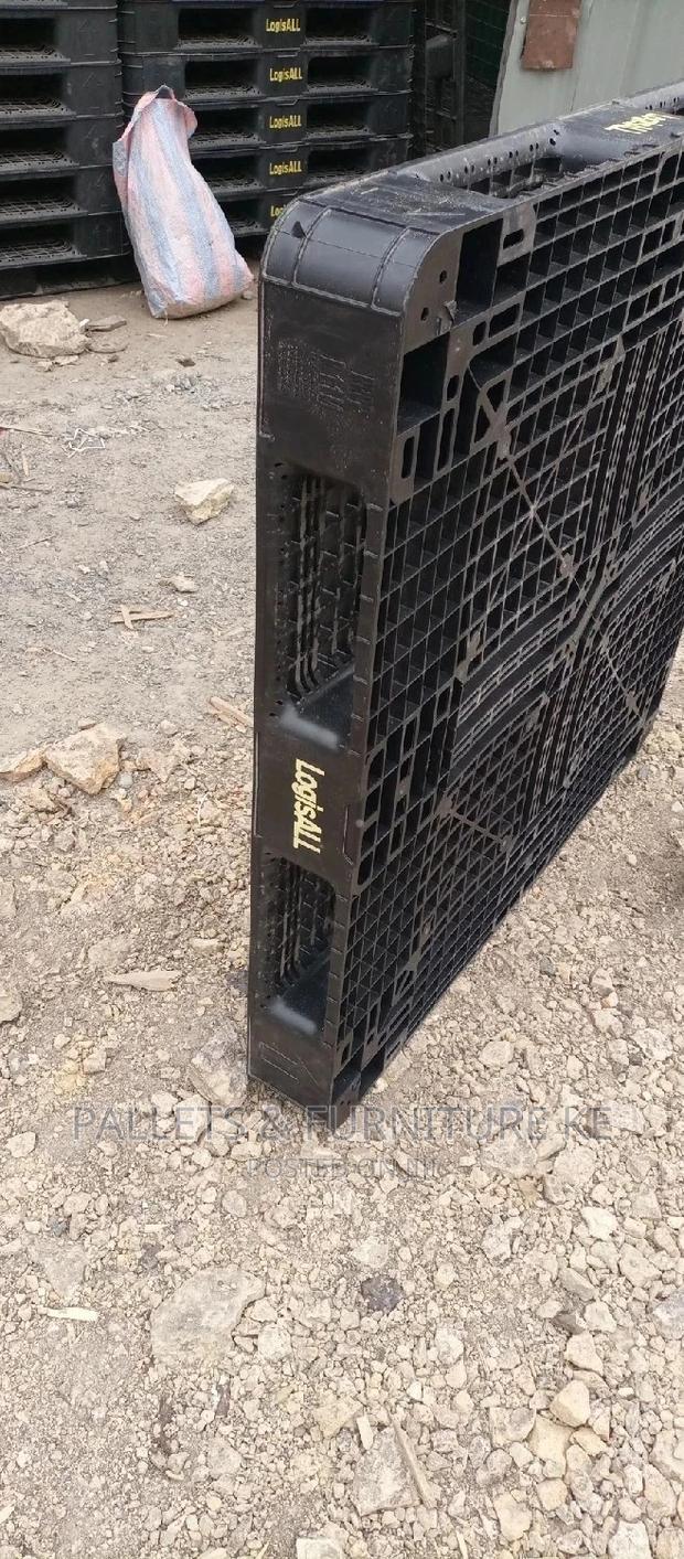 Logistical Plastic Pallets - thumbnail 10
