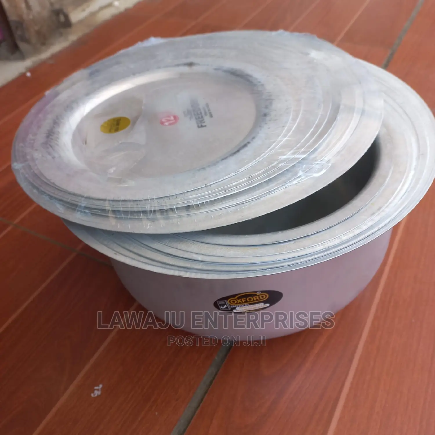 Durable Light Gauge 8pcs Sufuria Set With Lids