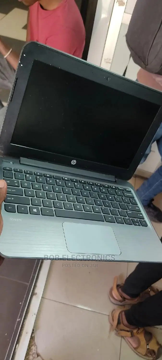 Laptop HP Stream 11 4GB Intel Celeron SSD 32GB