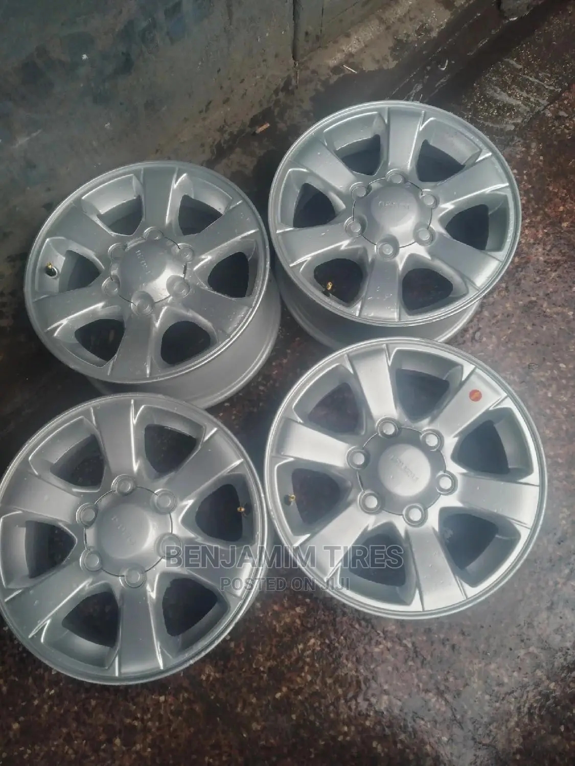 Original Rims Sizes 16 Inch for Isuzu D-Max Set.