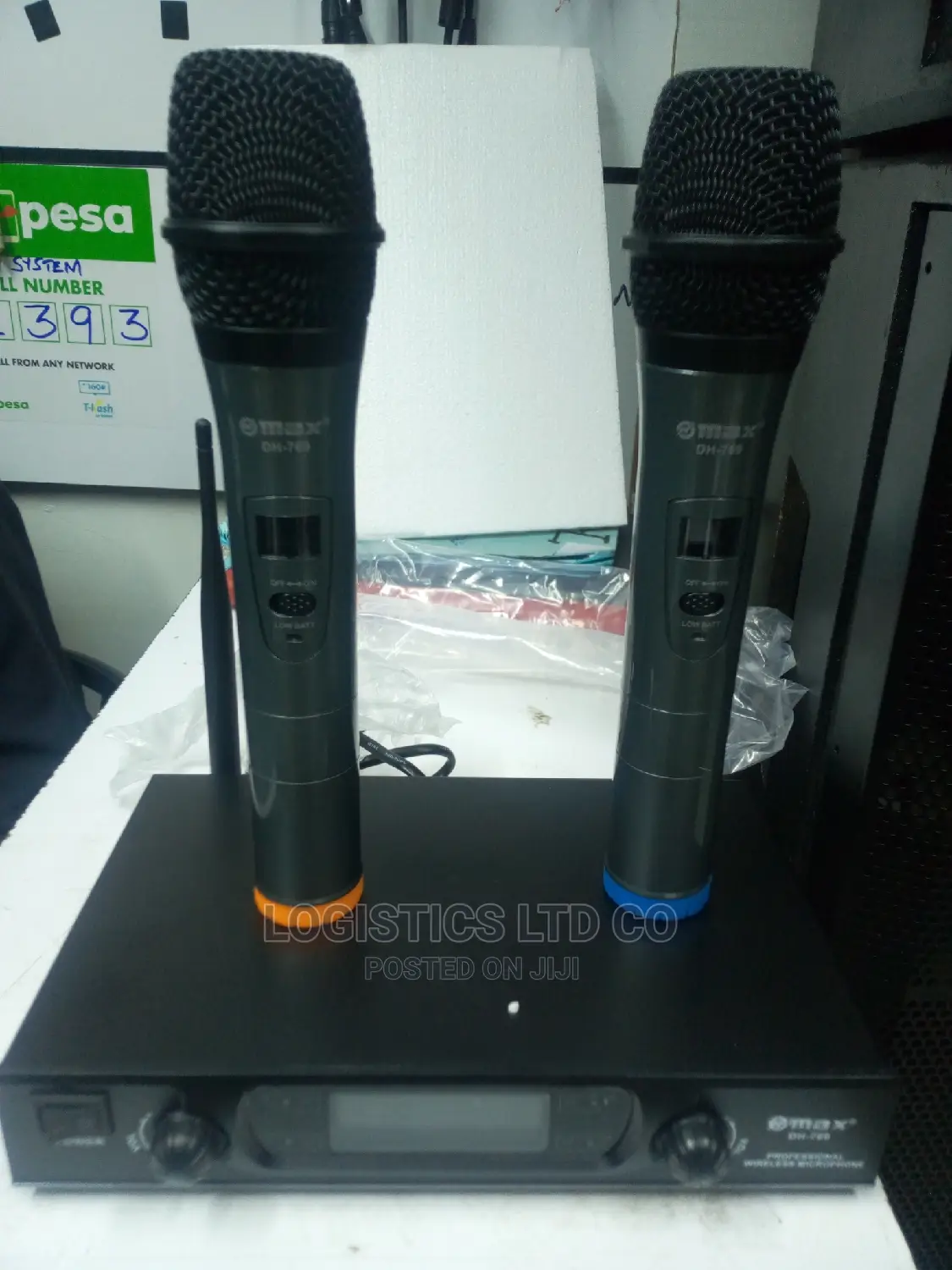 MAX DH-769 150M Professional,Uhf Wireless Microphone