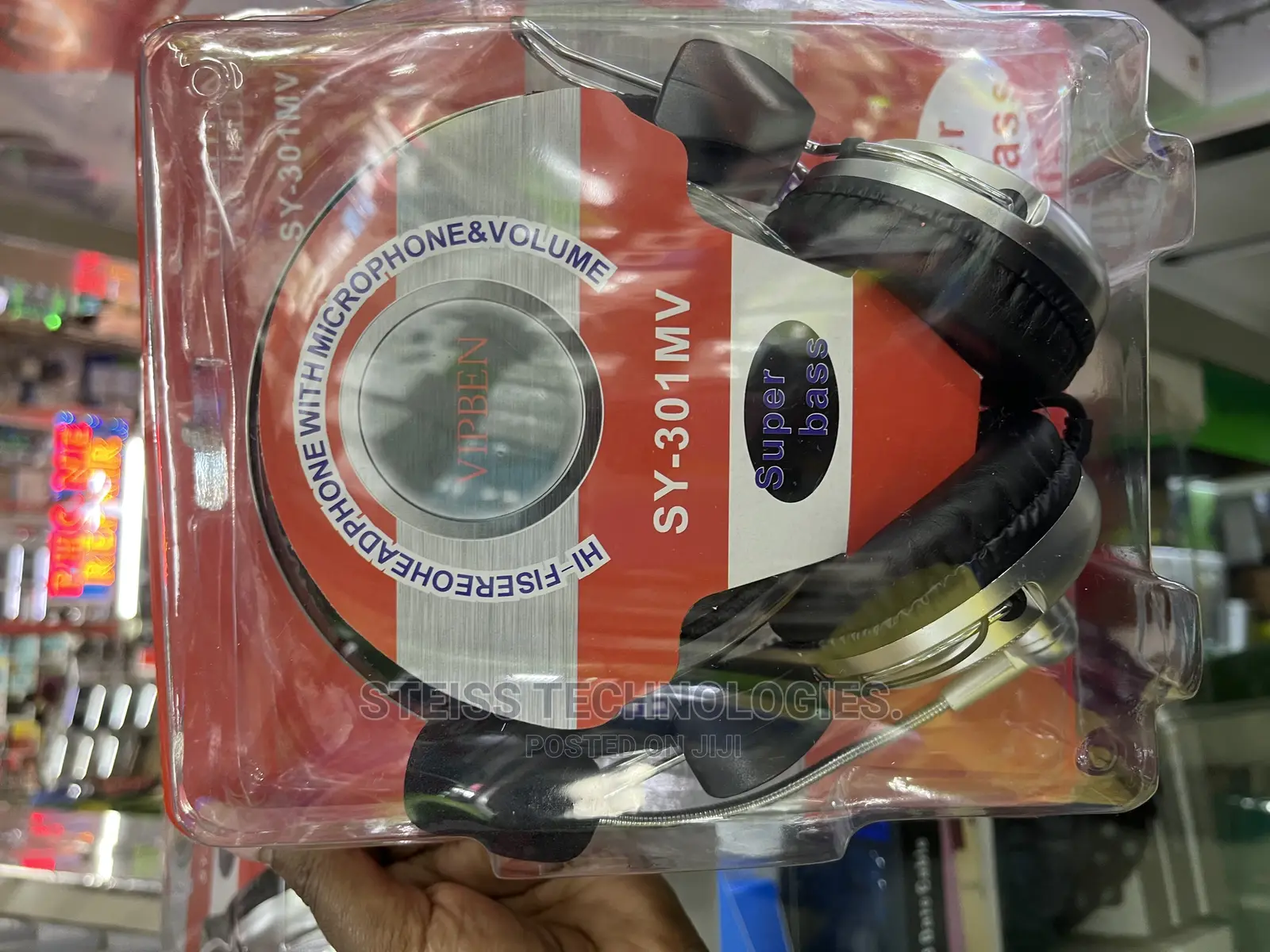 Wired Headphones With Microphone