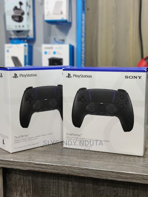 Play Station Dual Sense Wireless Controller - thumbnail 3